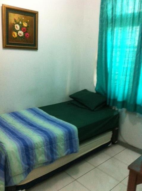 Bangka Bed And Breakfast Jakarta Exterior photo