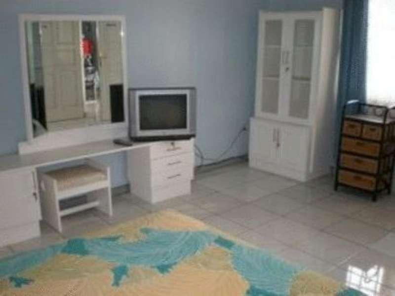 Bangka Bed And Breakfast Jakarta Exterior photo